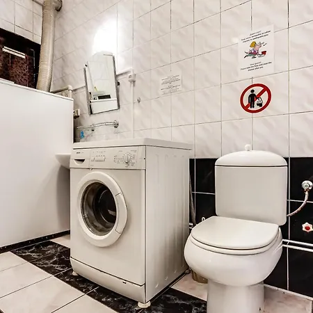 Seven Albergue Lviv