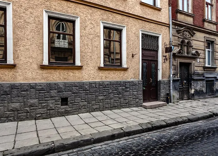 ホステル ホステル セブン *