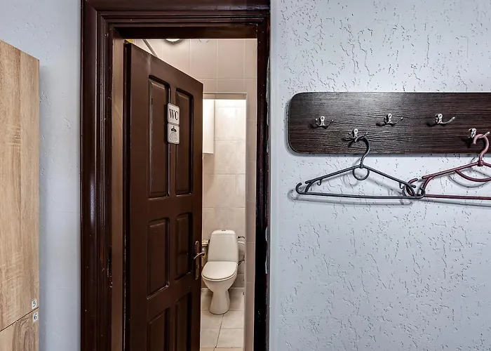 ホステル ホステル セブン *