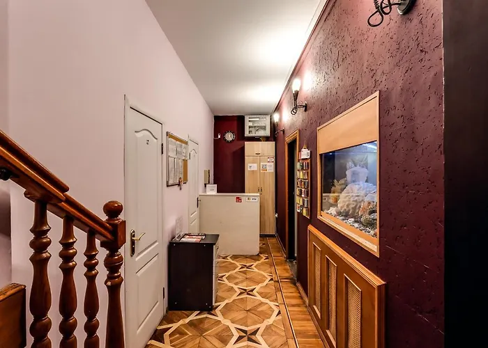 ホステル セブン * リヴィウ